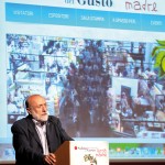 Carlo-Petrini-alla-presentazione-di-Salone-del-Gusto-e-Terra-Madre-2012cmyk