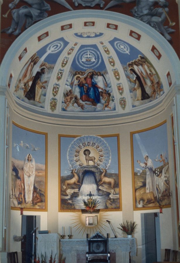 Abside della Chiesa del Rosario affrescata negli anni 50