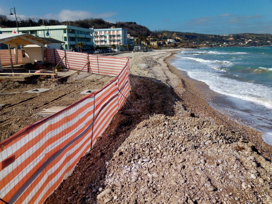 Nuovo stabilimento in costruzione sulla spiaggia di Fossacesia