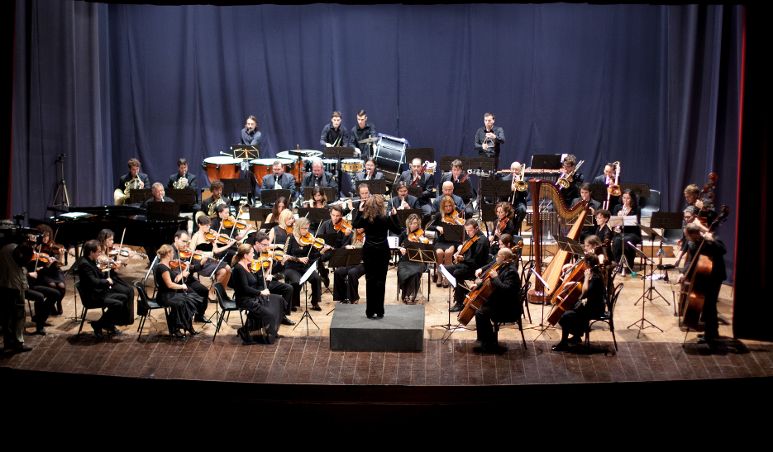 L’ORCHESTRA DEAN MARTIN CELEBRA LA FESTA DELLA REPUBBLICA
