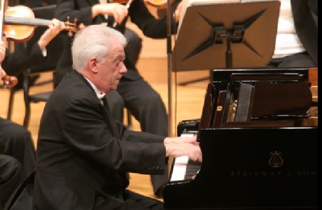 International Piano Masterclass a Canzano con il M° Aquiles Delle Vigne