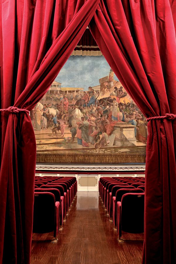 Teatro Marrucino Sipario storico "Trionfo sui Dalmati Partini di Asinio Pollione"