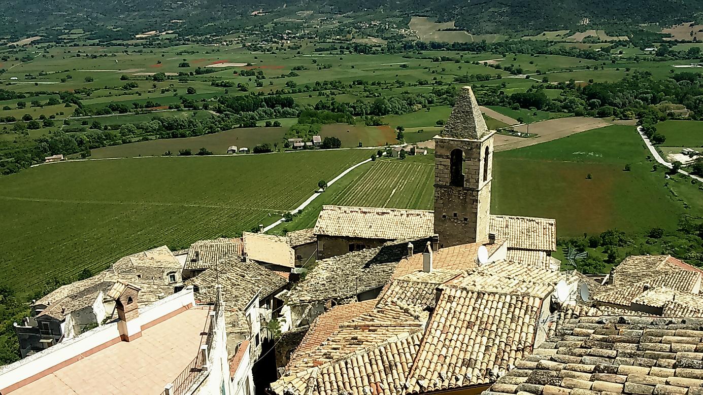Tra le meraviglie di Capestrano e della Valle del Tirino con lo Strano Film Festival