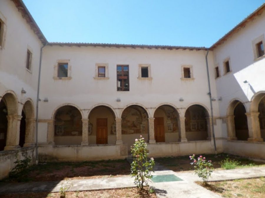 L'ex convento degli Zoccolanti sede della fiera (ph. sito fondoambiente.it)