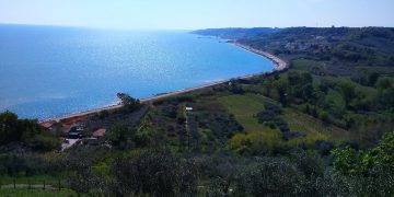 Gusto, arte, natura. Sulle strade abruzzesi del Giro d’Italia 2021, da Notaresco a Termoli