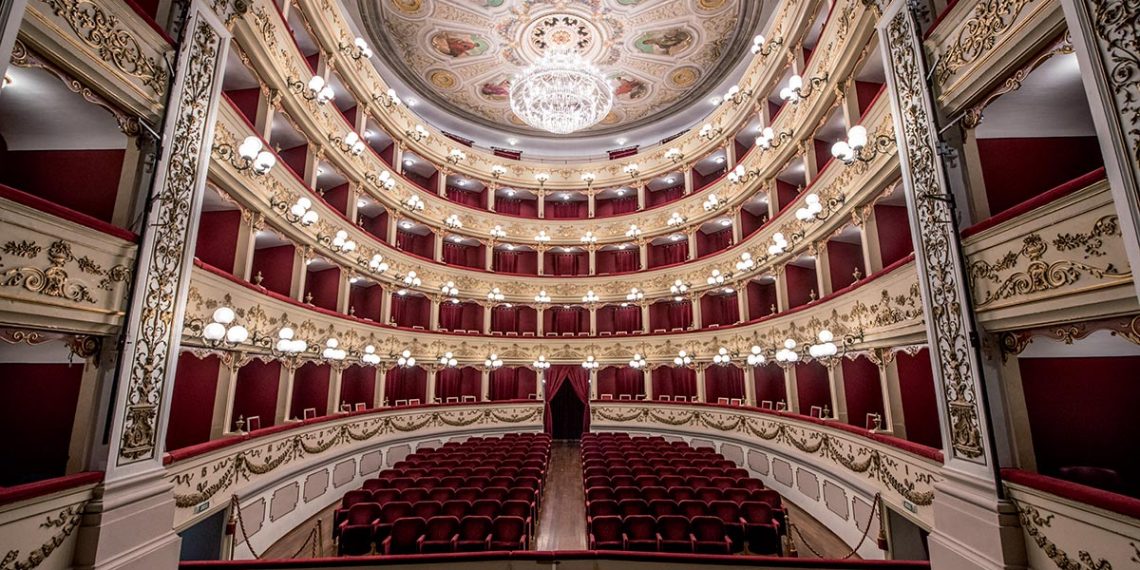 Slow Food Chieti, al teatro Marrucino presentazione del libro “Il profitto e la cura”