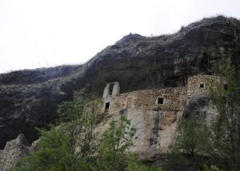 CAI L’Aquila, alla scoperta degli eremi e della storia di Celestino V