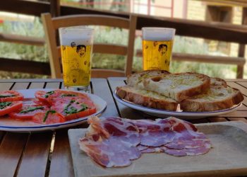 Notaresco, picnic contro la guerra all’agripub Opperbacco