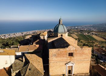 Montepagano, il paese che anche quando non ci sei resta ad aspettarti
