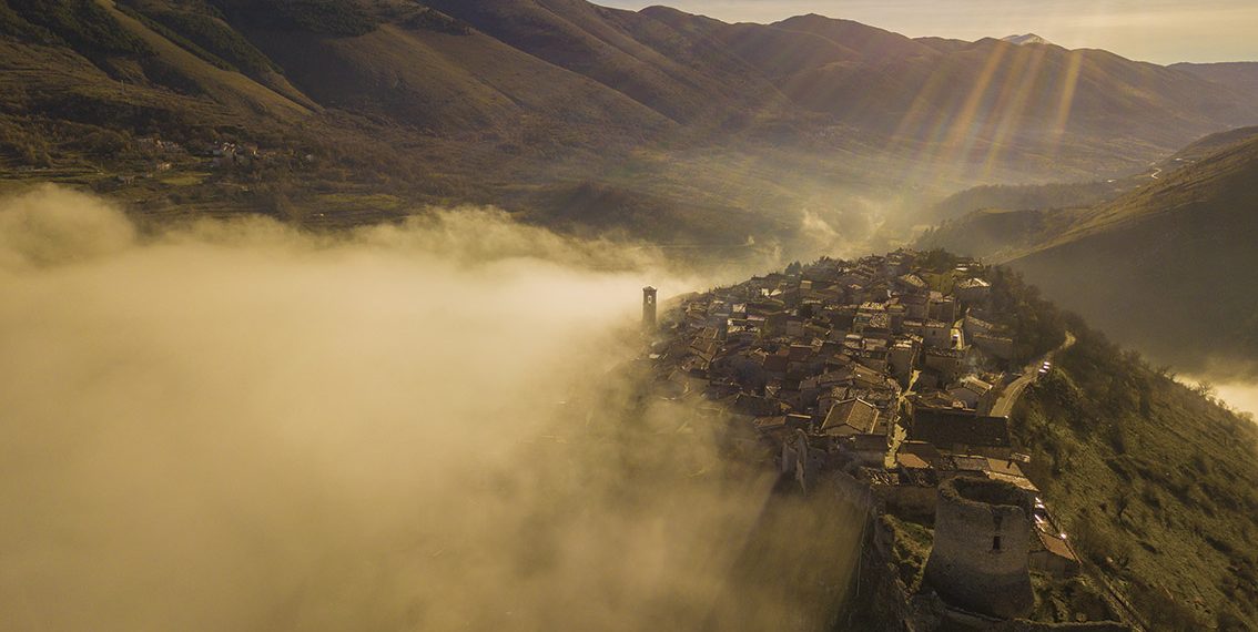 Ortona dei Marsi: la sentinella della valle