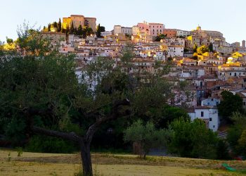 Quando la Terra diventa Arte, a Loreto Aprutino tra arte, enogastronomia e sostenibilità