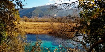 Viaggio a Popoli, culla di storia e biodiversità dalle sorgenti del Pescara alla tavola