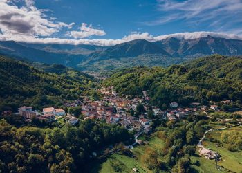 La Valle Roveto accoglie la prima ‘Big Bench’