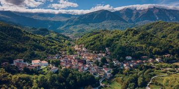 La Valle Roveto accoglie la prima ‘Big Bench’