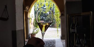 In alto i calici, a Natale si brinda con gli spumanti d’Abruzzo