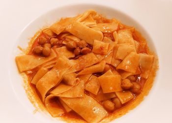 Cucina Popolare Frentana, lezioni di cucina e ricettario tra le nuove sfide del 2024