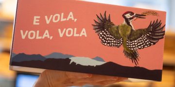 Pasqua 2025, l’artista Michela Di Lanzo firma la confezione delle colombe di Mercato del Pane