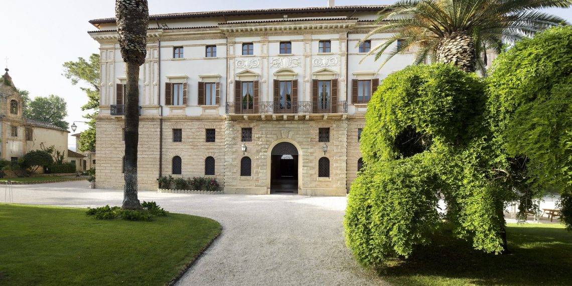 Sant’Omero, nuova stagione per il relais Villa Corallo e il ristorante Zunica 1880