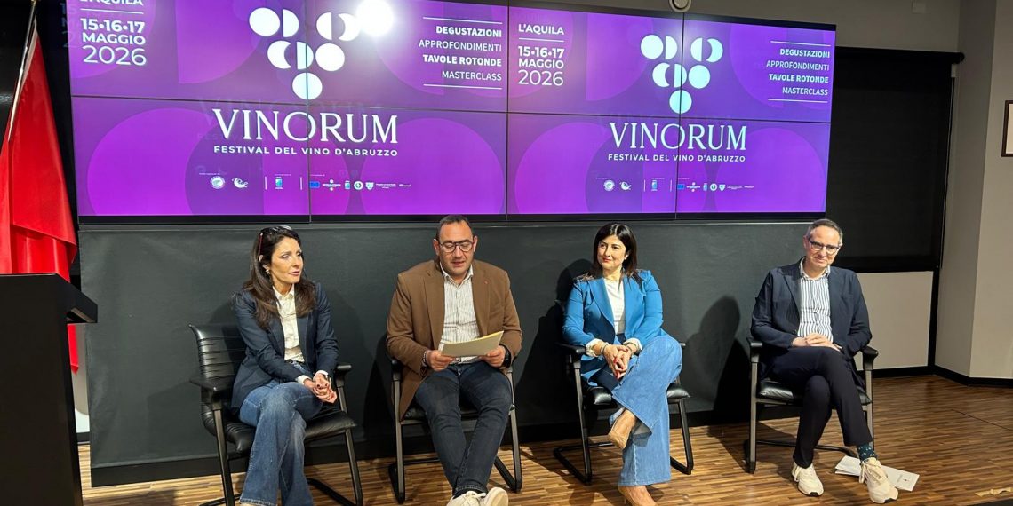 Da sx Barbara Lunelli, Emanuele Imprudente, Francesca Piccioli, Gabriele Daniele